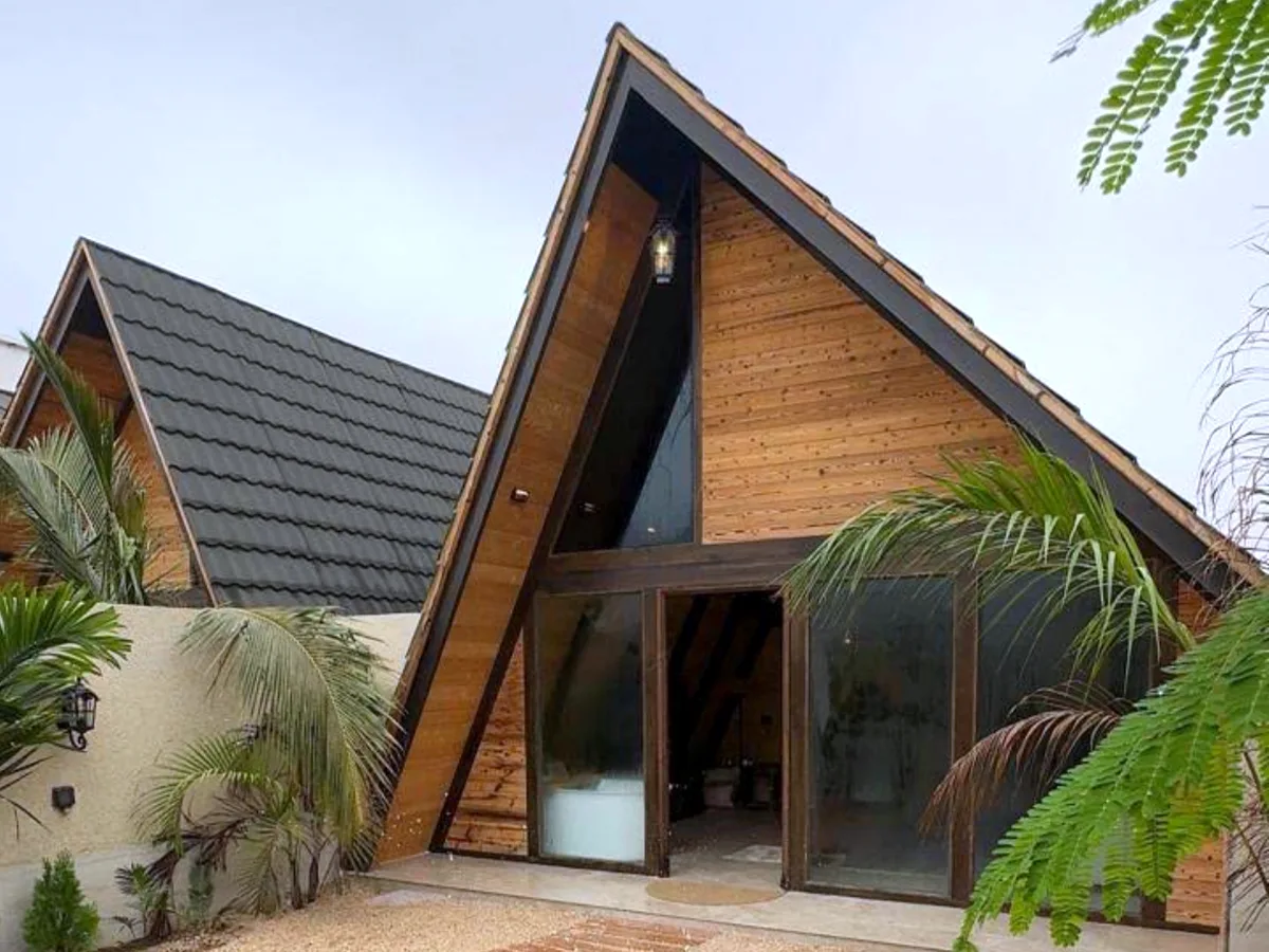 Cabins & Houses